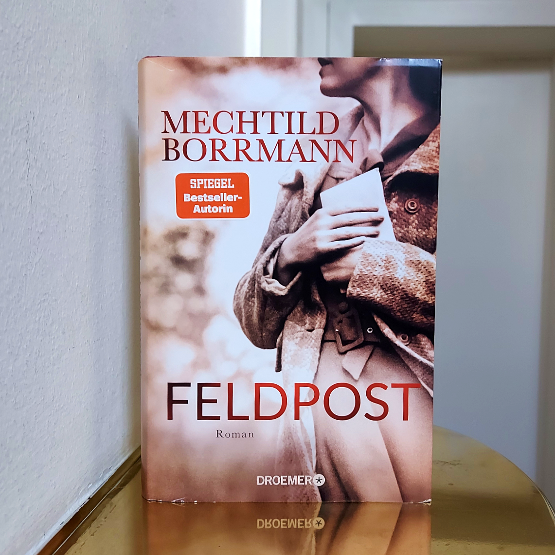 Cover von Mechtild Borrmanns Roman "Feldpost"