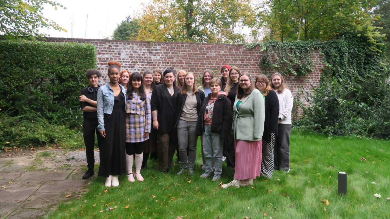 Gruppenfoto "Satzgefüge" mit Lena Schätte